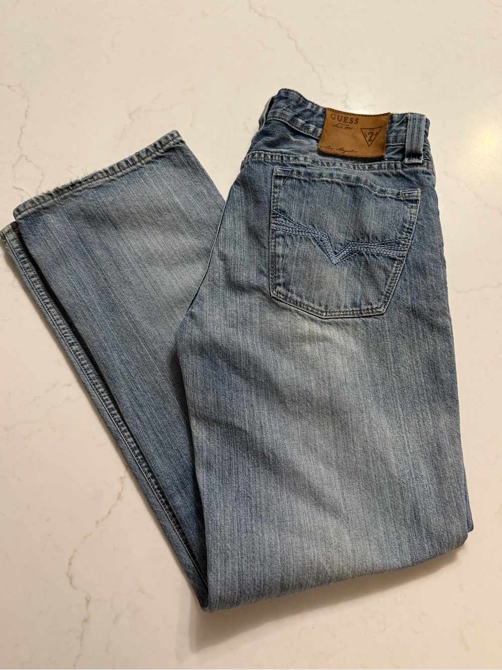Guess Los Angeles Desmond Relaxed Straight Jeans
Women's Size 32